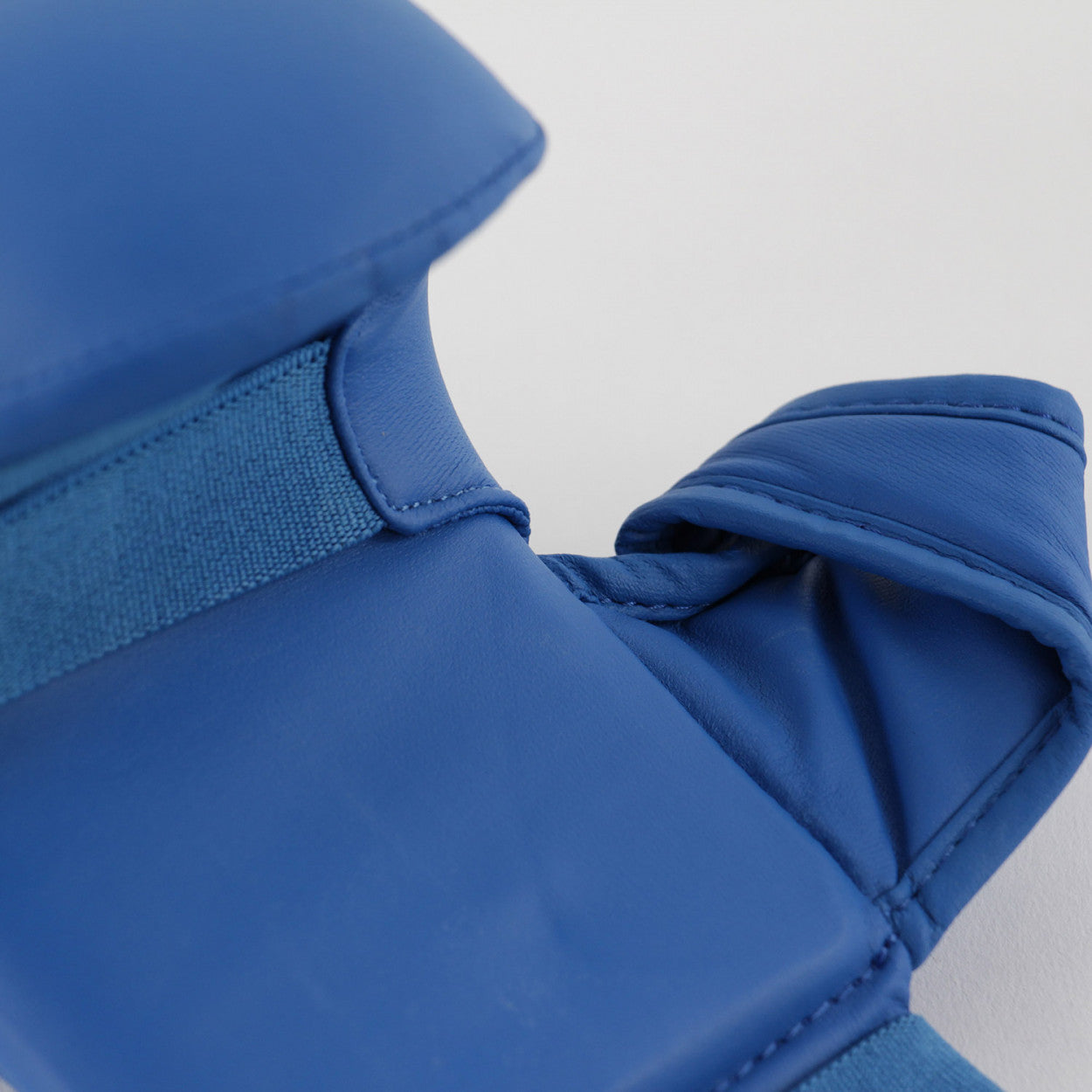 Καράτε Γάντια adidas Προστασία Αντίχειρα WKF Εγκεκριμένα